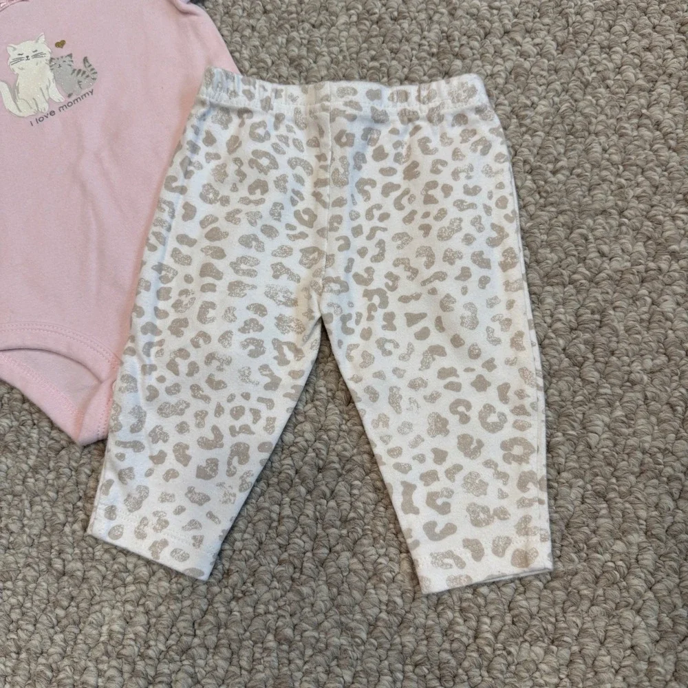 Carters Baby Girls Size 3 Months I Love Mommy Cat Bodysuit Leopard Leggings Set‎